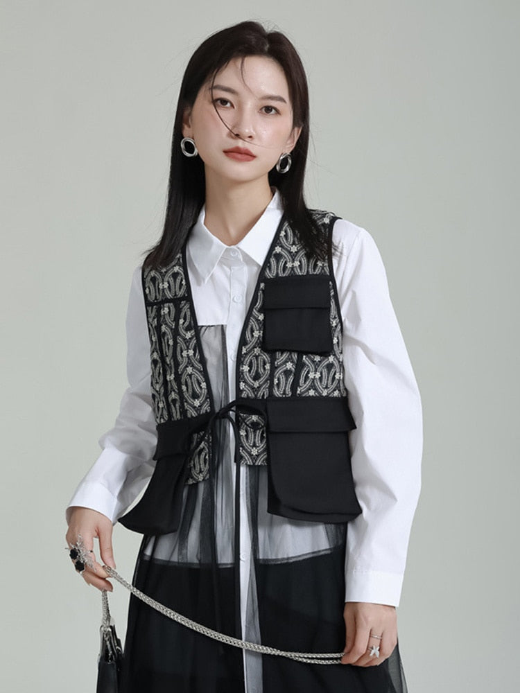 Women Black Pattern Color-block Vest