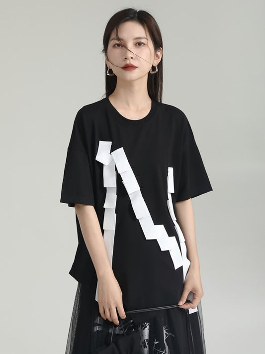 T-shirt - Black and White